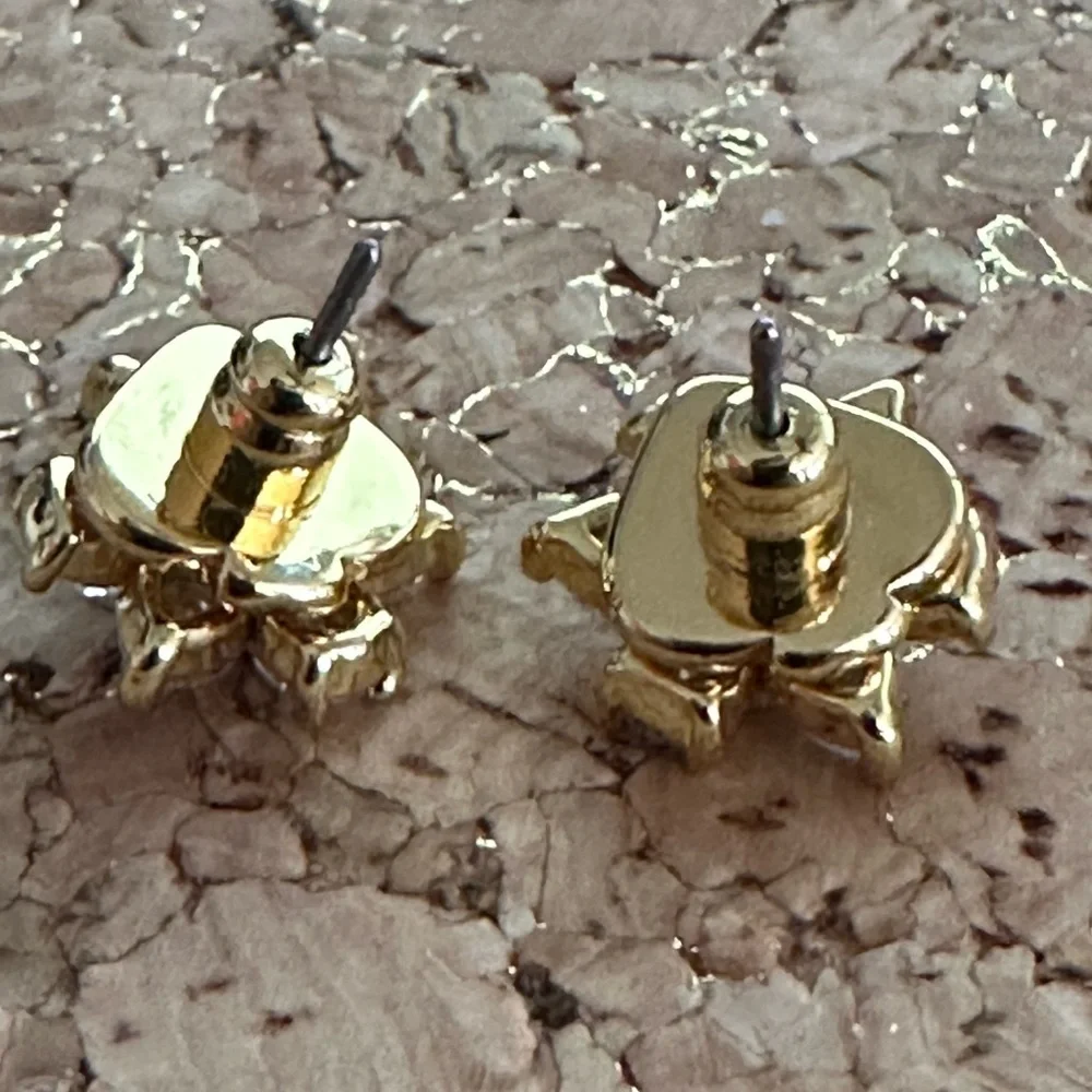NWOT flower 🌸 CZ Kate Spade ♠️ Earrings